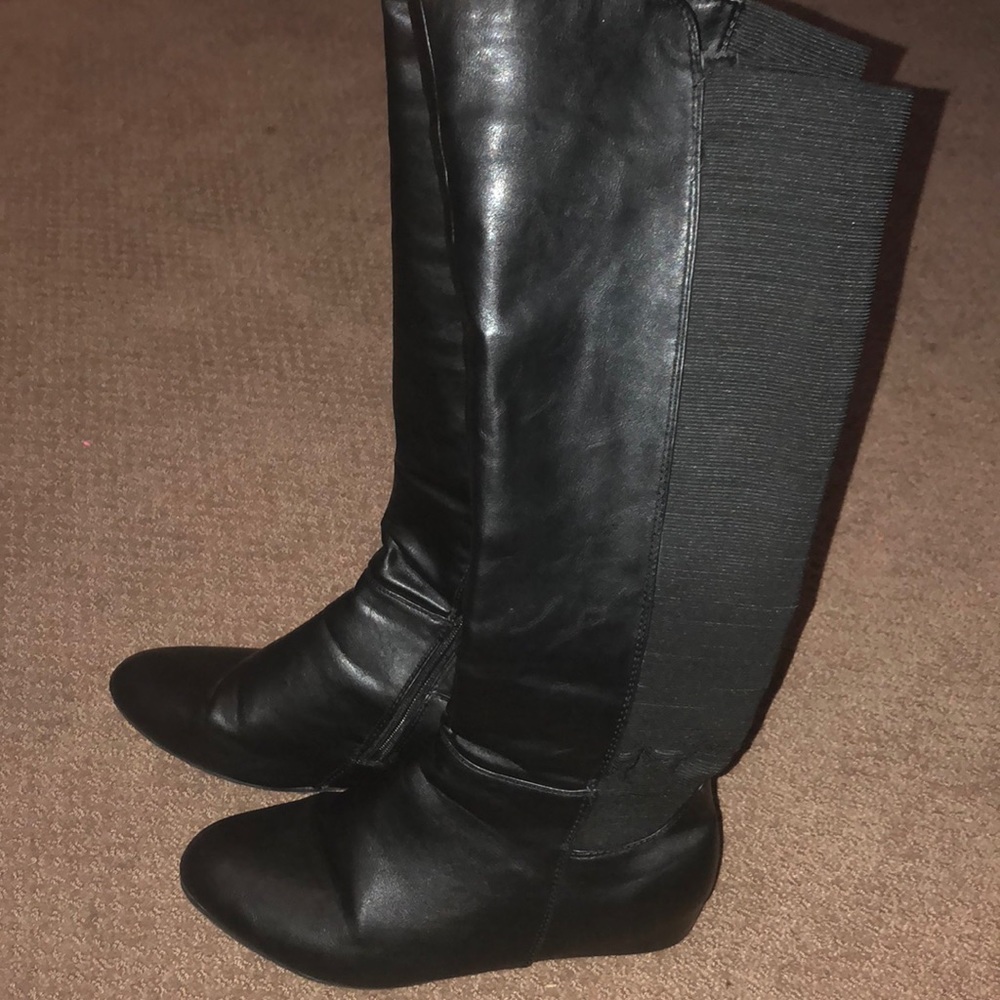 Knee high flat black boots